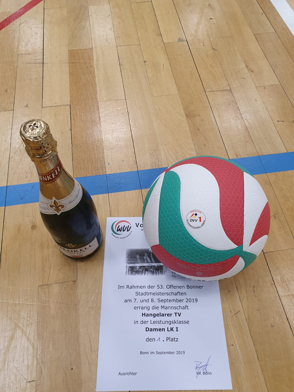 Volleyballdamen sind Bonner Stadtmeister 2019 Volleyballdamen sind Bonner Stadtmeister 2019