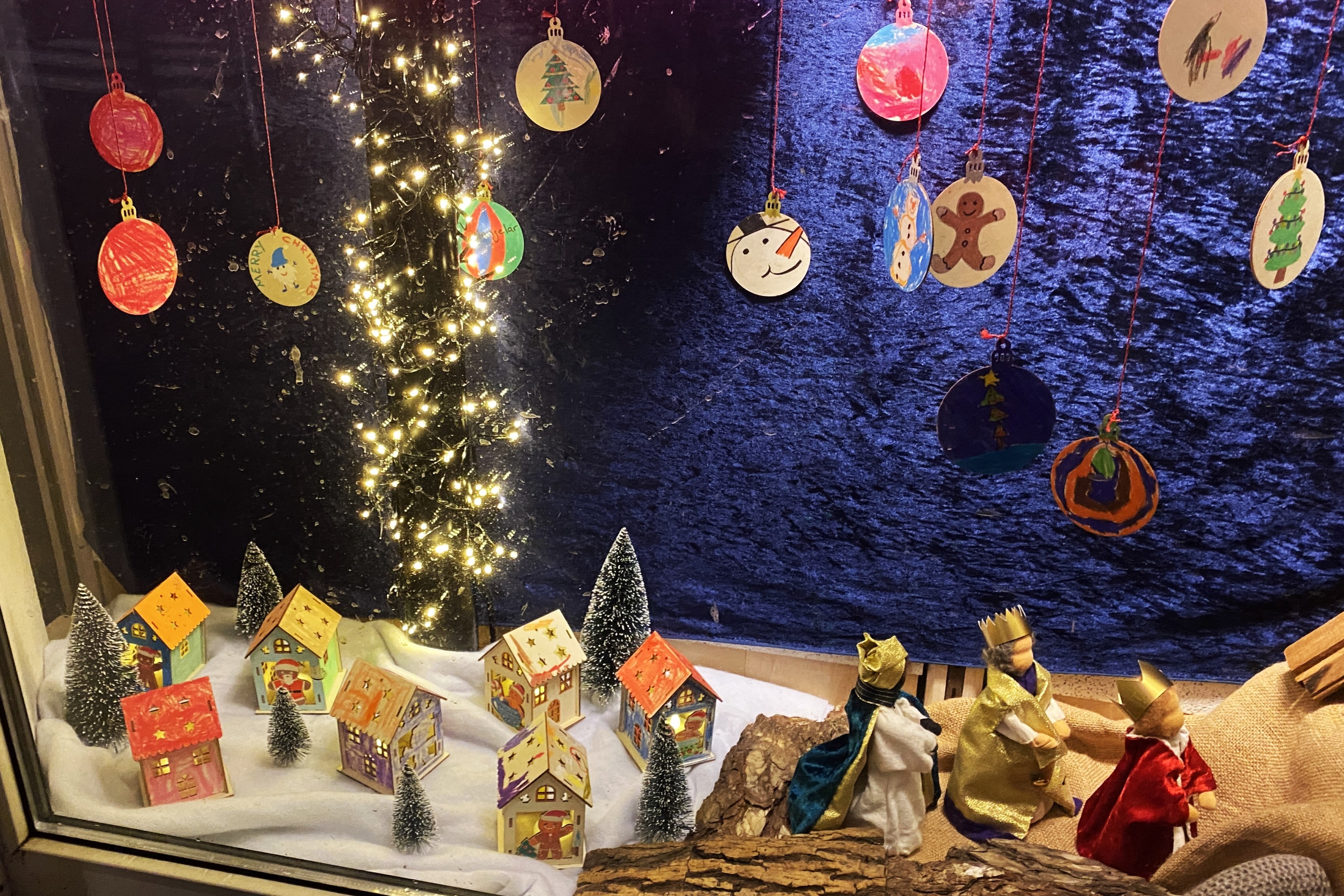 Advendsfenster 2025 linke Seite