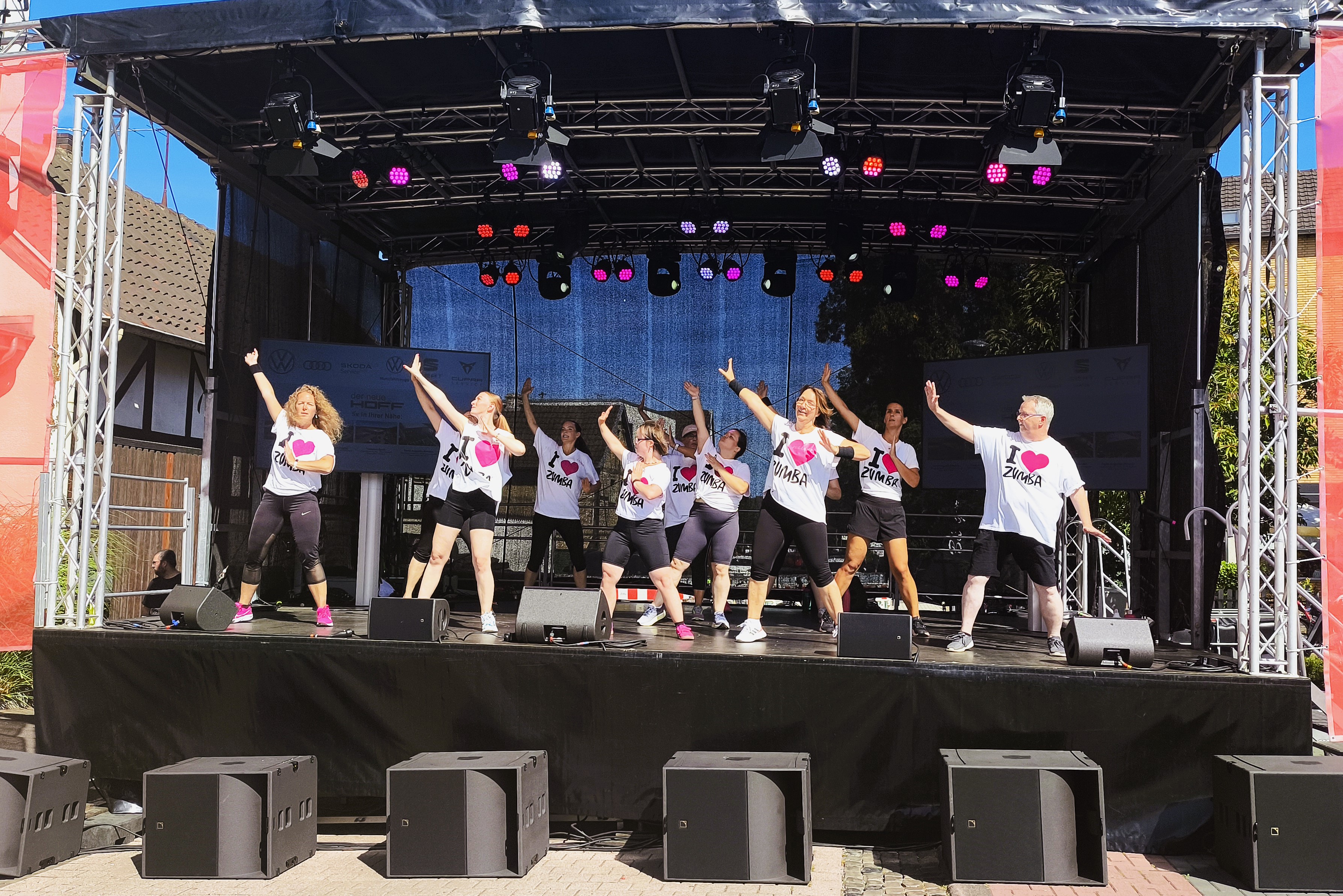 ZUMBA-Gruppe a.d. Bühne 2025
